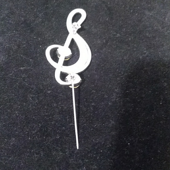 Beautiful gold with rhinestone Treble Clef pin - Picture 4 of 5